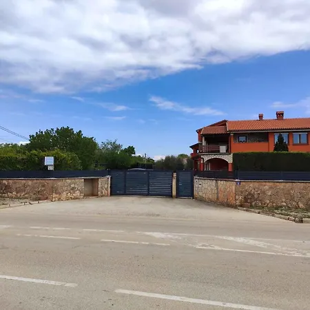 Pula, Istria 12 아파트 풀라