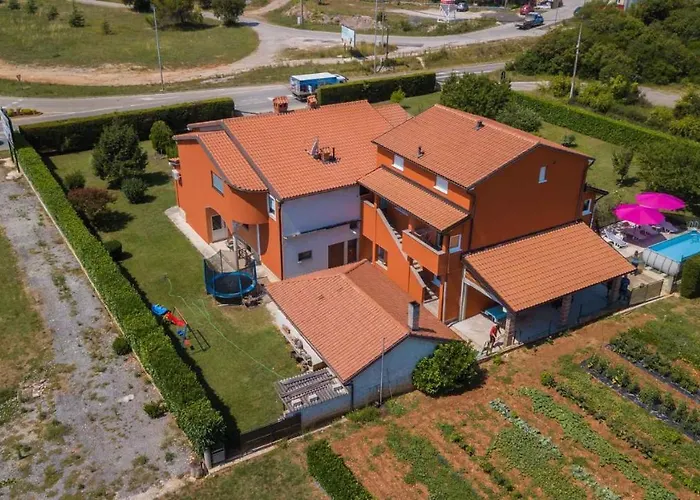 Pula, Istria 12